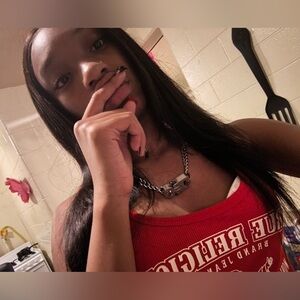 Meet your Posher, Sora